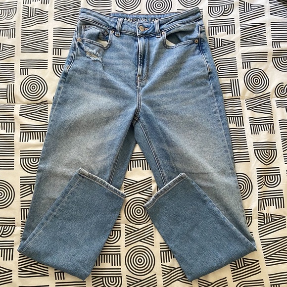 AEO Mom Jeans - Picture 1 of 6